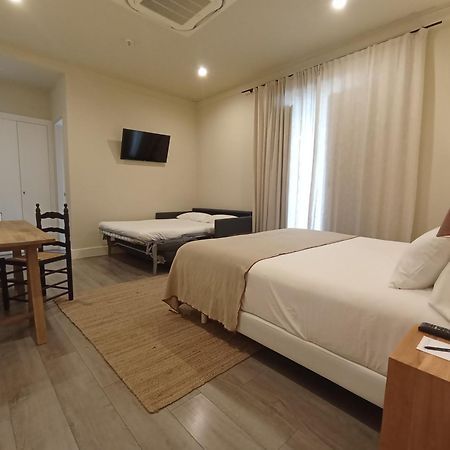 Uma Suites Parada Del Marques Sevilla Bagian luar foto