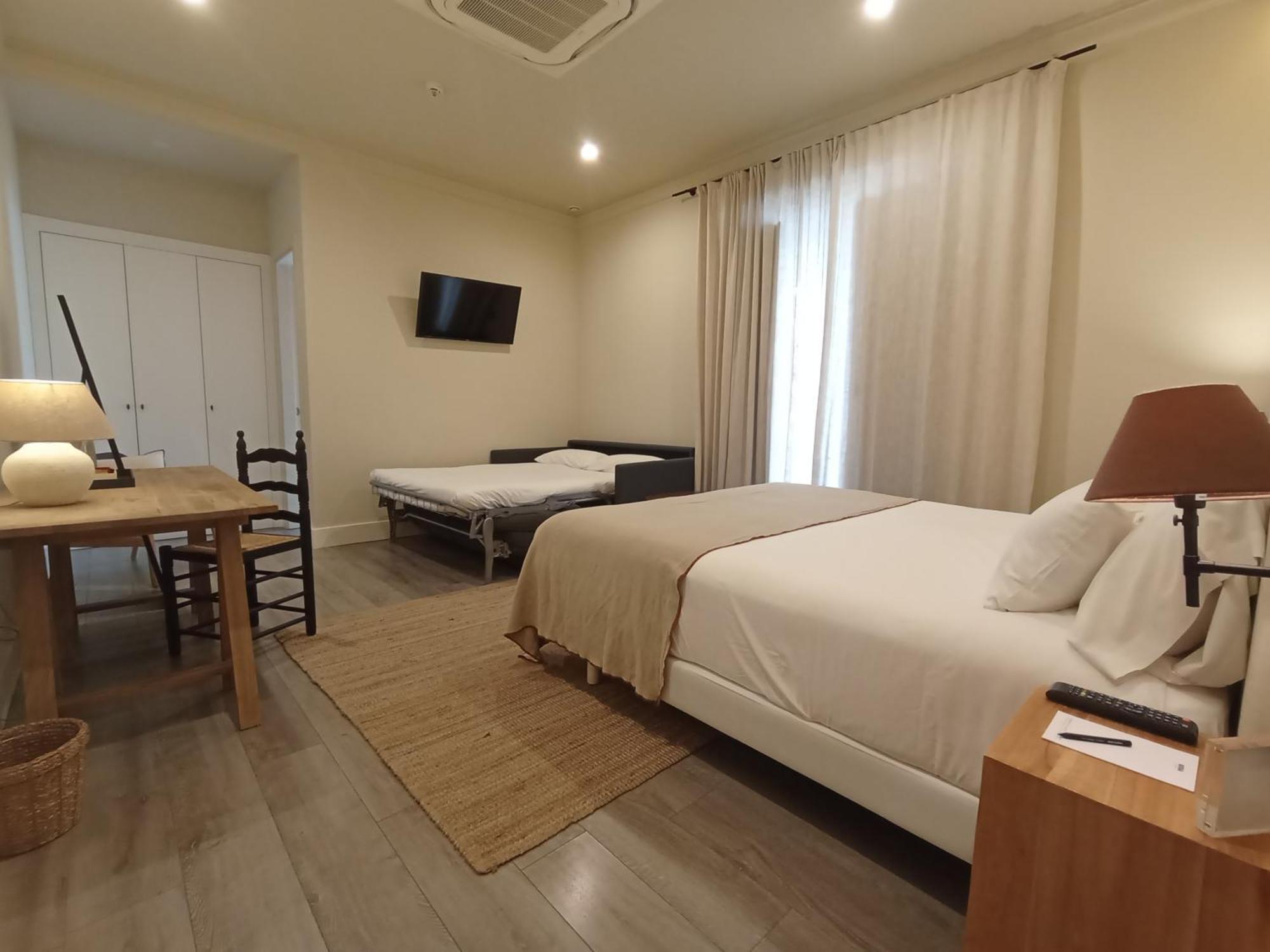 Uma Suites Parada Del Marques Sevilla Bagian luar foto