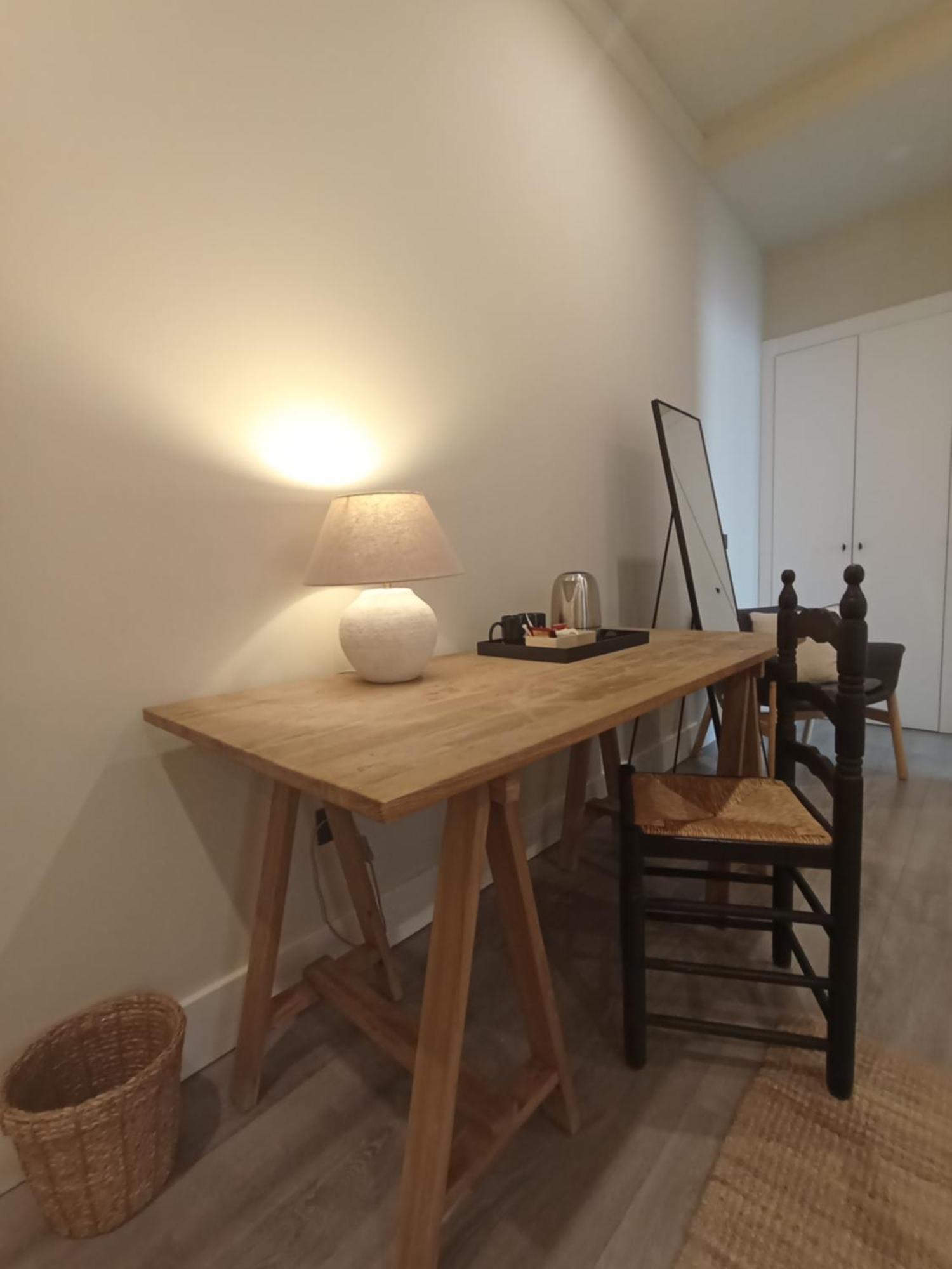 Uma Suites Parada Del Marques Sevilla Bagian luar foto