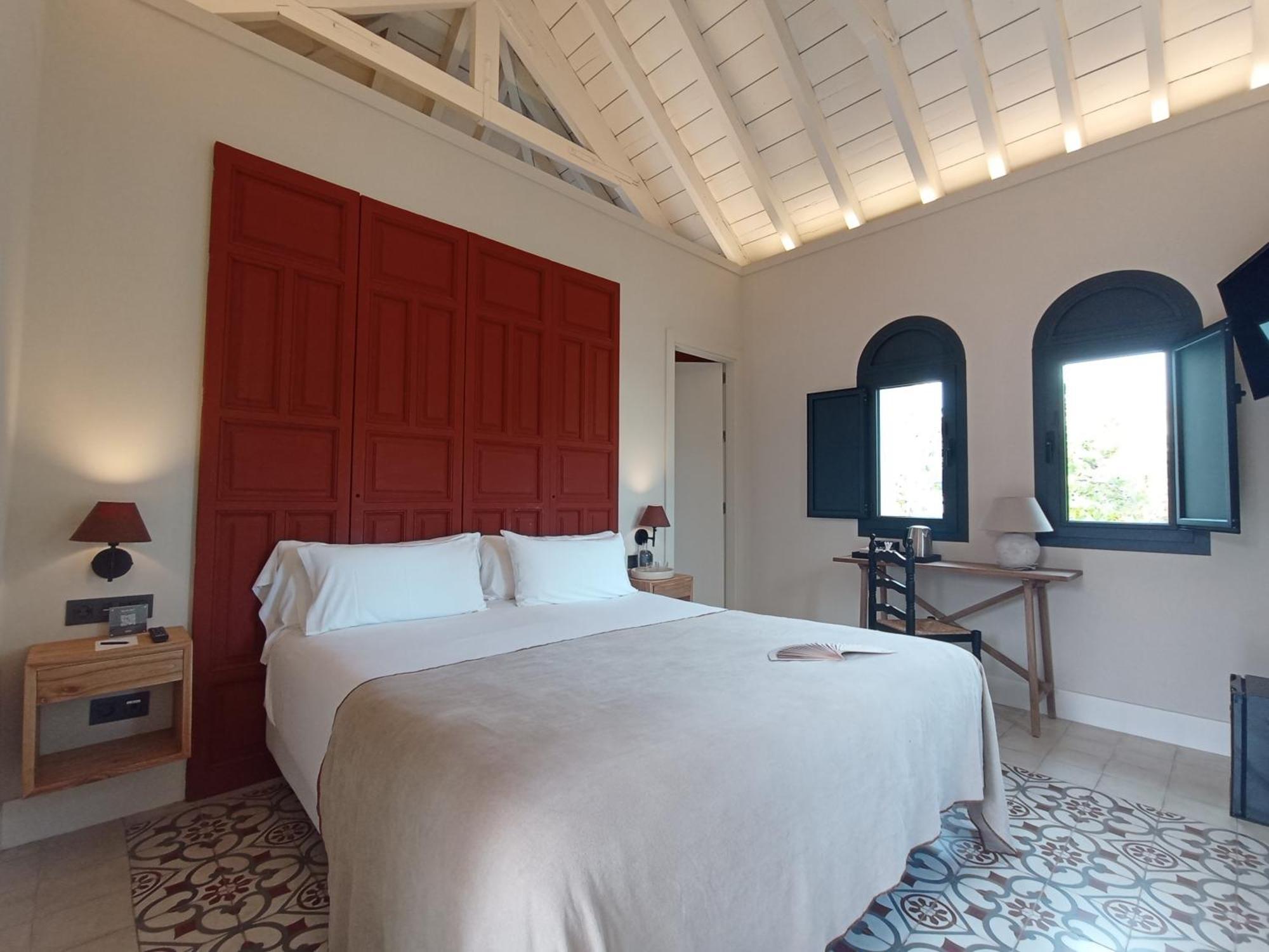 Uma Suites Parada Del Marques Sevilla Bagian luar foto