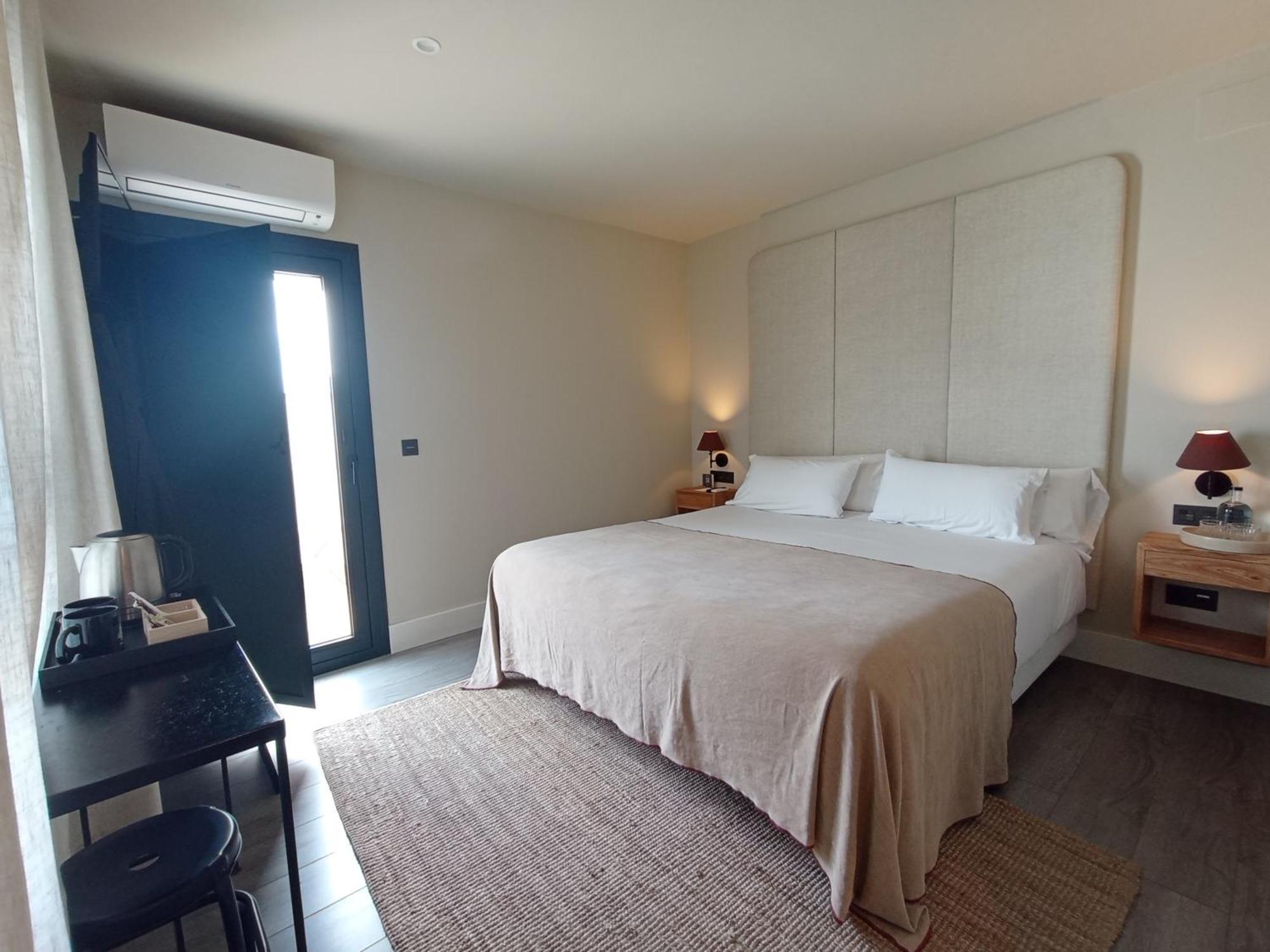 Uma Suites Parada Del Marques Sevilla Bagian luar foto