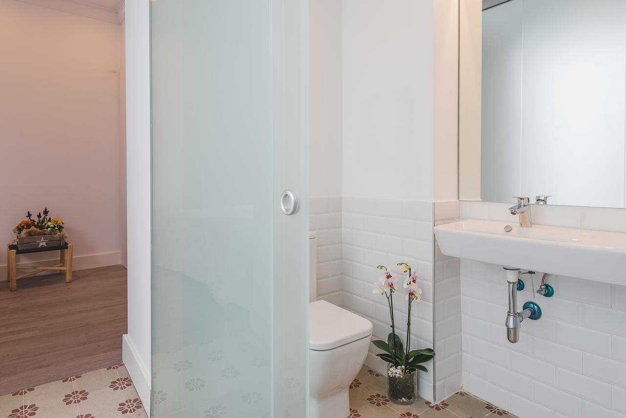 Uma Suites Parada Del Marques Sevilla Bagian luar foto