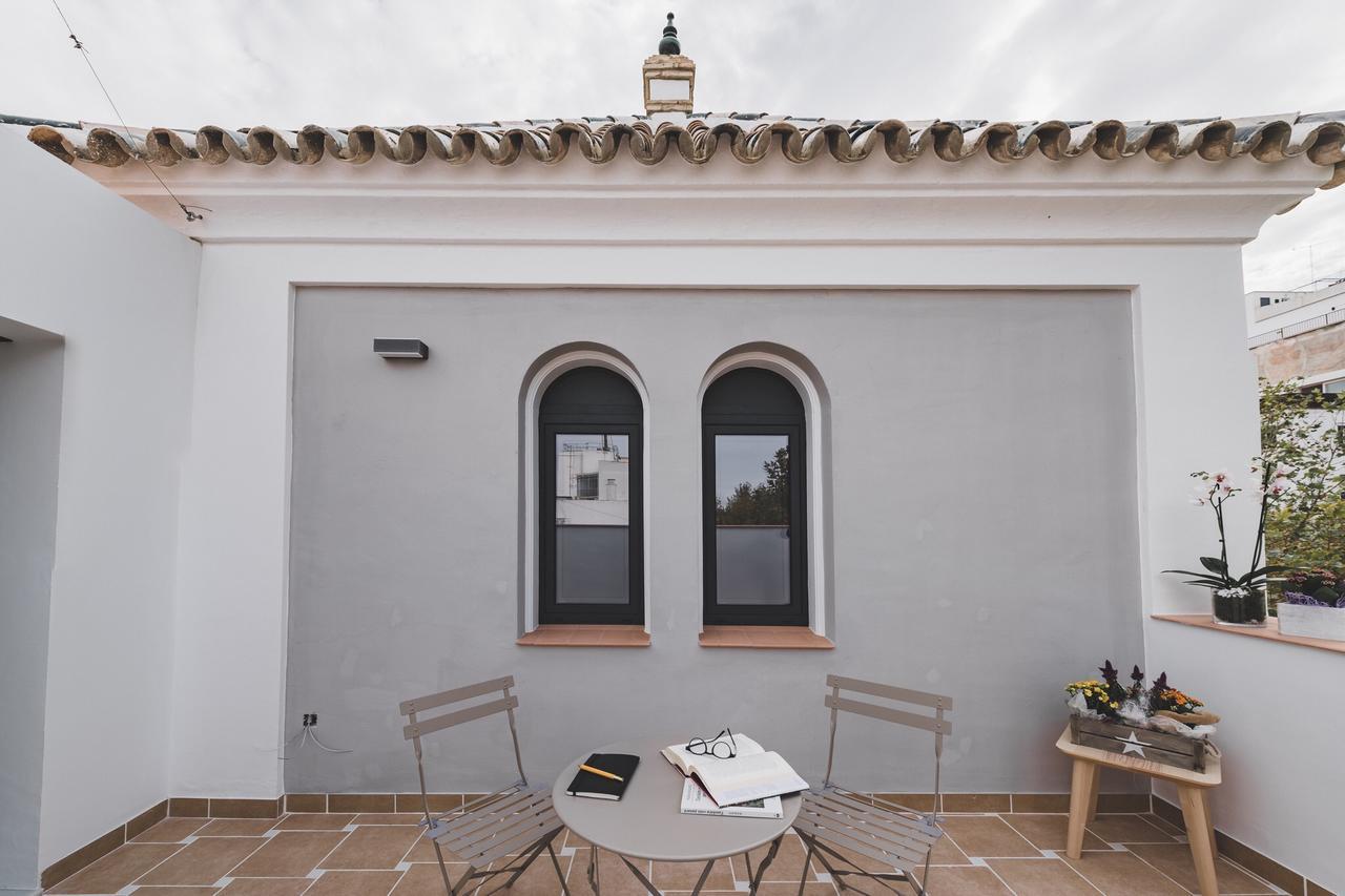 Uma Suites Parada Del Marques Sevilla Bagian luar foto